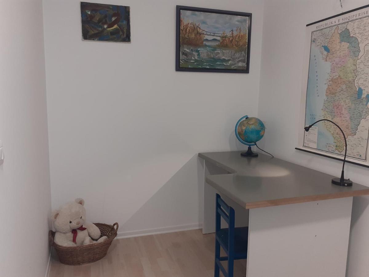 Lake View Apartment Tirana Extérieur photo