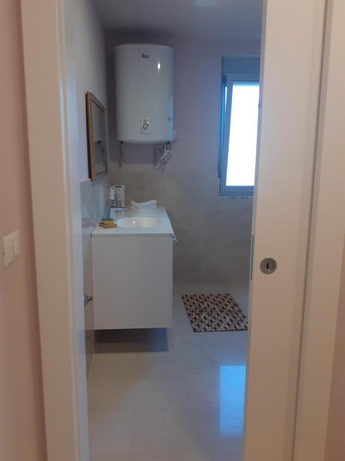 Lake View Apartment Tirana Extérieur photo